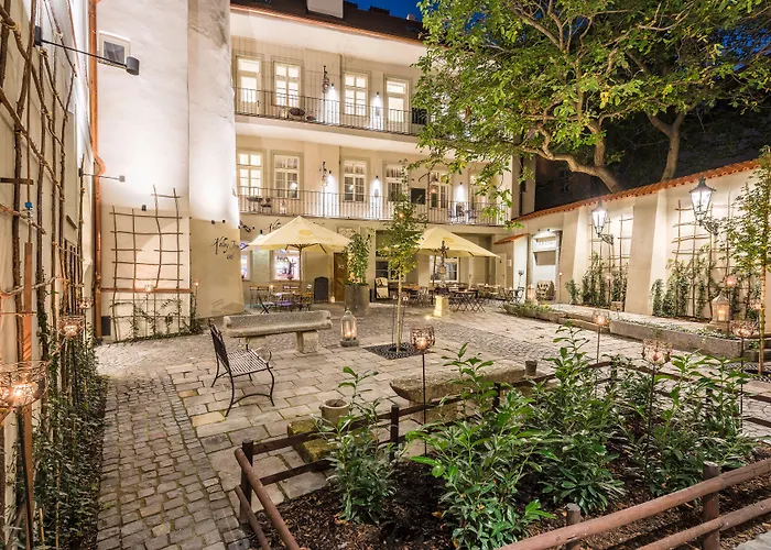 Mooo By The Castle Aparthotel Praag