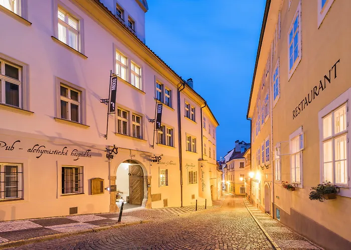 Mooo By The Castle Aparthotel Praag